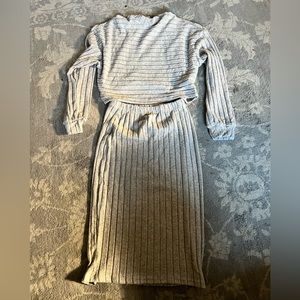 nwot women's small 2 piece midi skirt set size small